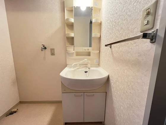 クレール五日市駅前 A棟