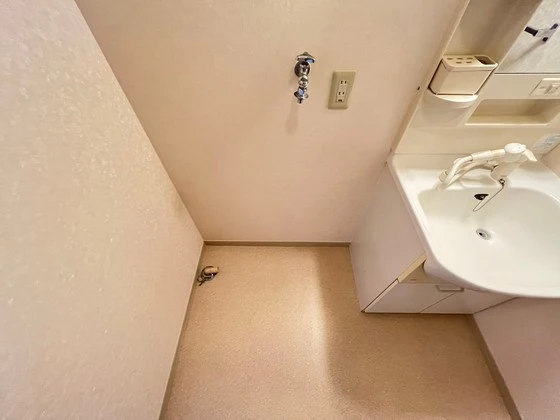 クレール五日市駅前 A棟