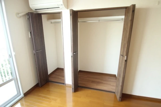 ドミール三和 B棟