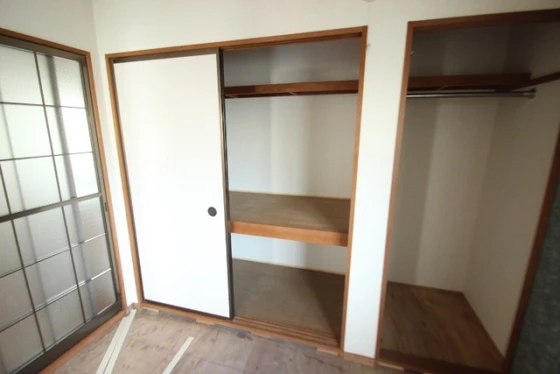 ドミール三和 B棟