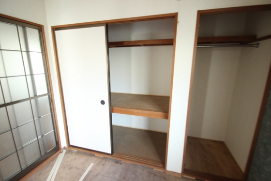 ドミール三和 B棟