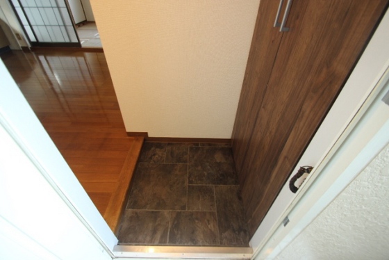 ドミール三和 B棟