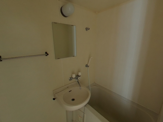 ユーハイム緑井B棟