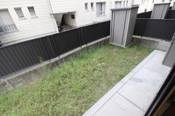 フローラ西山本