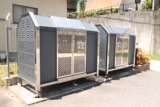 フローラ西山本