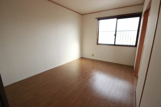 ドミール西ヶ原 B棟