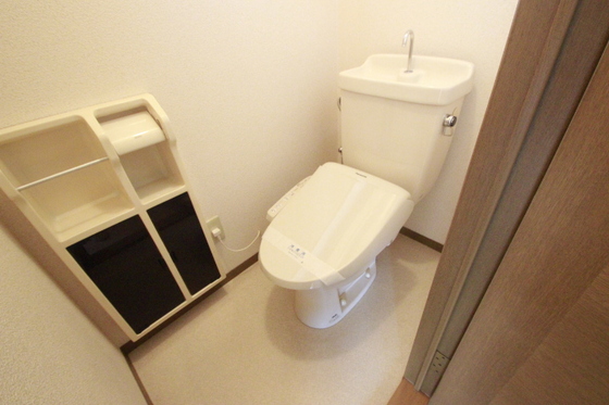 ドミール西ヶ原 B棟