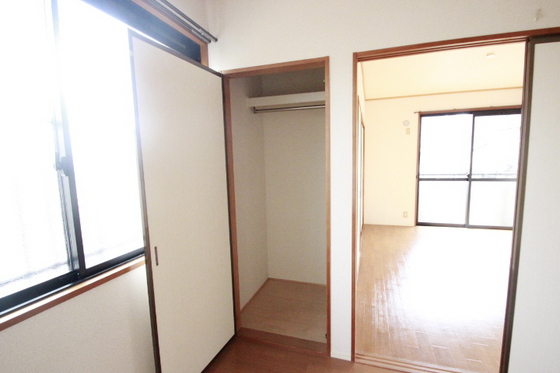 ドミール西ヶ原 B棟