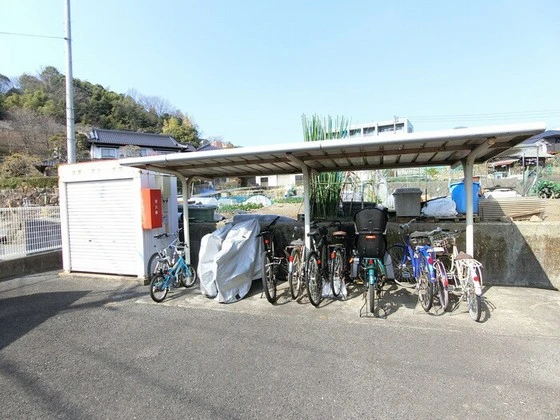 ドミール西ヶ原 B棟