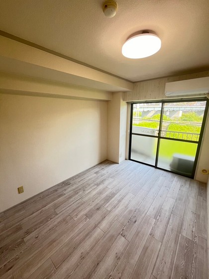 ホワイトヴィラ