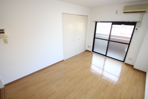 クレセールフルタ