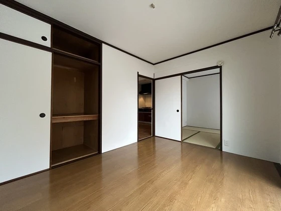 鷹の羽マンション