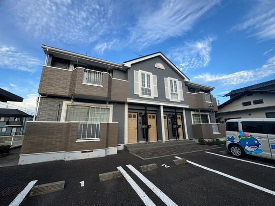 セレッソ サカエ