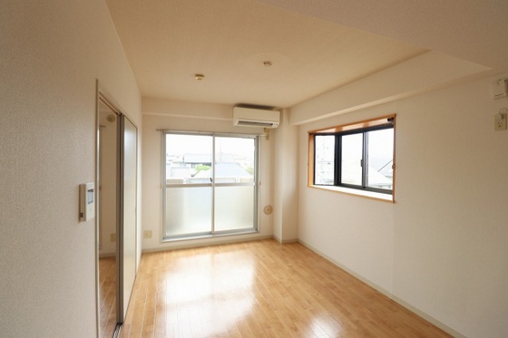 シャインハウスD棟