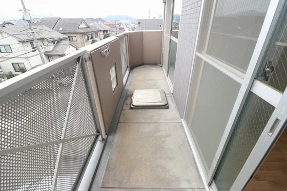 シャインハウスD棟