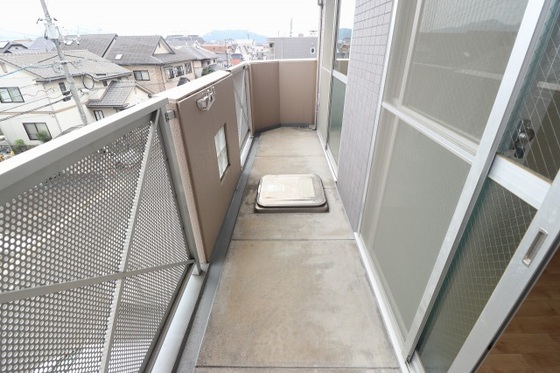 シャインハウスD棟