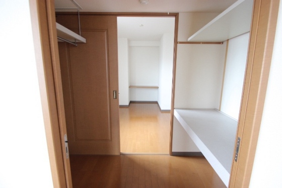 アティール観音