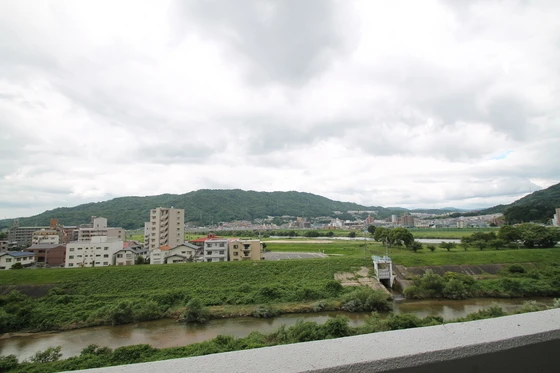 エミネンス西原 壱番館