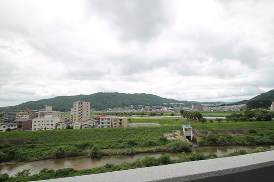 エミネンス西原 壱番館