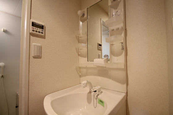 エミネンス西原 壱番館