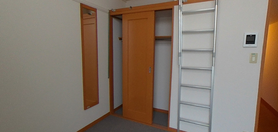 レオパレスルミエラ