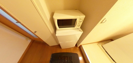 レオパレスルミエラ