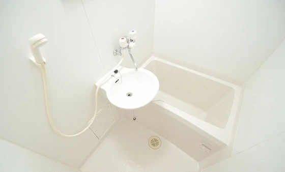 レオパレスラフィーナ