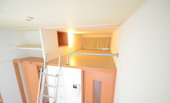 レオパレスラフィーナ