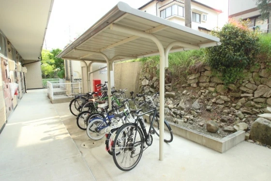 レオパレスラフィーナ