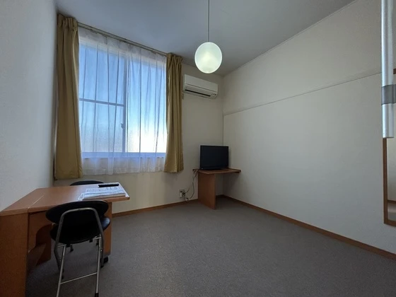 レオパレスEMINENCE