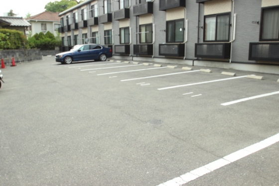 レオパレス三宅