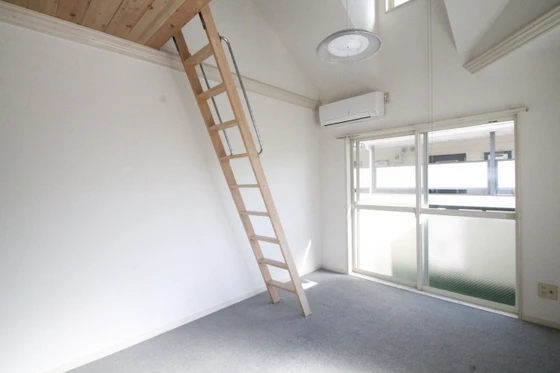 アヴェニュー佐方