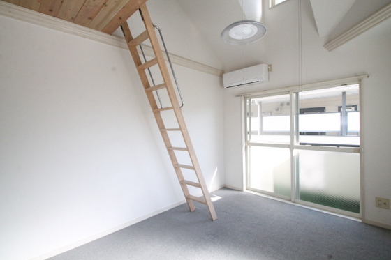 アヴェニュー佐方