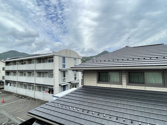 レオパレスラポール