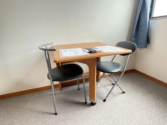 レオパレスラポール