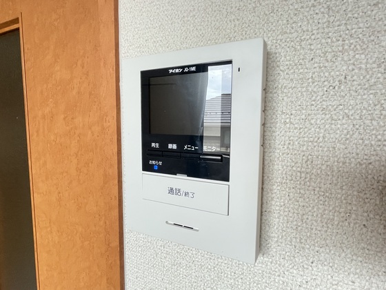 レオパレスラポール