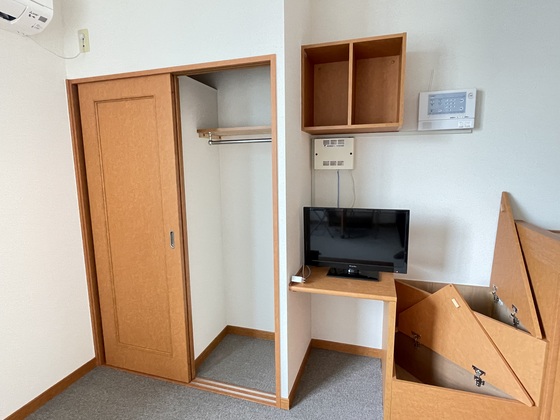 レオパレスラポール