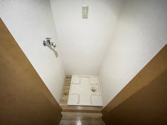 グラビスコート西原駅前