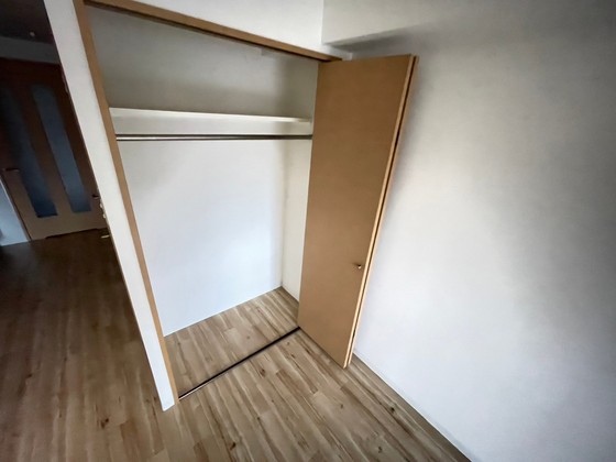 グラビスコート西原駅前