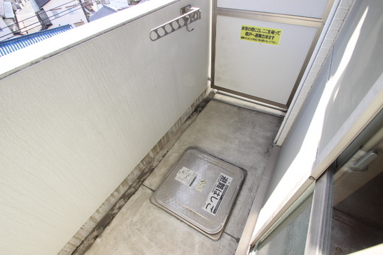 グラビスコート西原駅前