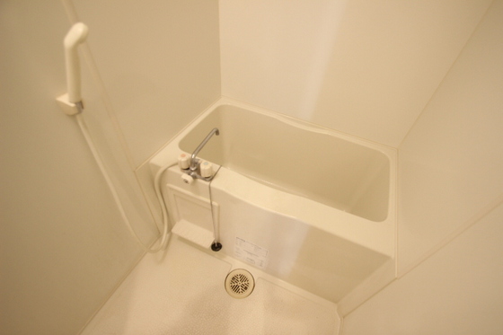 グラビスコート西原駅前