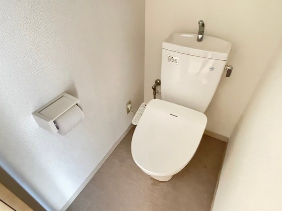 グラビスコート西原駅前