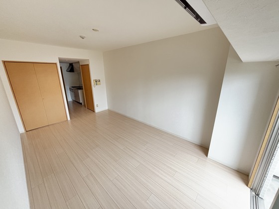 グラビスコート西原駅前