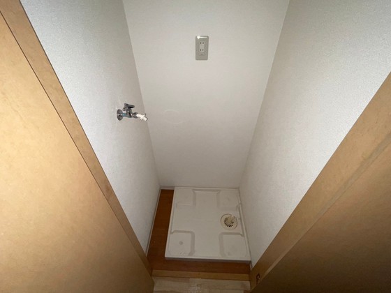 グラビスコート西原駅前