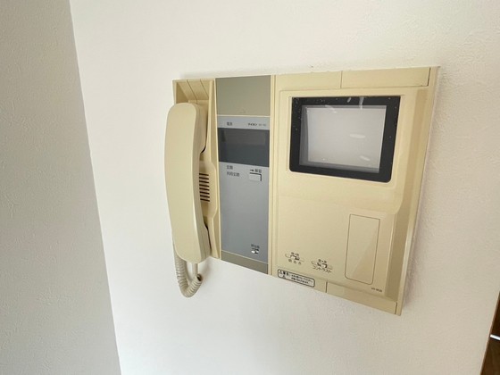 グラビスコート西原駅前