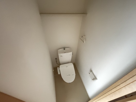 グラビスコート西原駅前