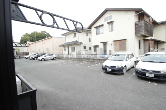 レオパレスアンパイヤー