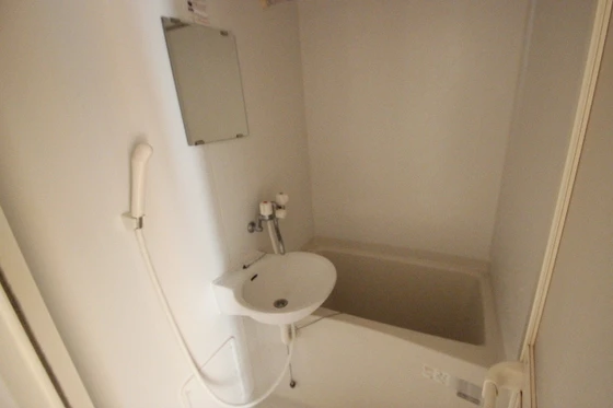 レオパレスグリンビュー F