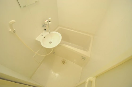 レオパレスグリンビュー F