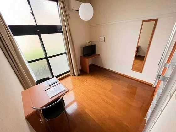 レオパレスグリンビュー F